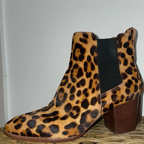 Madewell “The Regan Boot” in Leopard Calf Hair - Picture 4 of 9